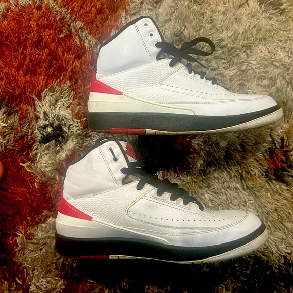 Air Jordan 2 - Picture 1 of 8